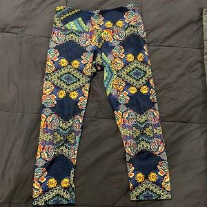 Colorful Onzie yoga leggings size S/M